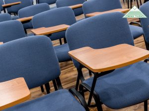Thay Đổi Không Gian Làm Việc Với Ghế Training Thông Minh