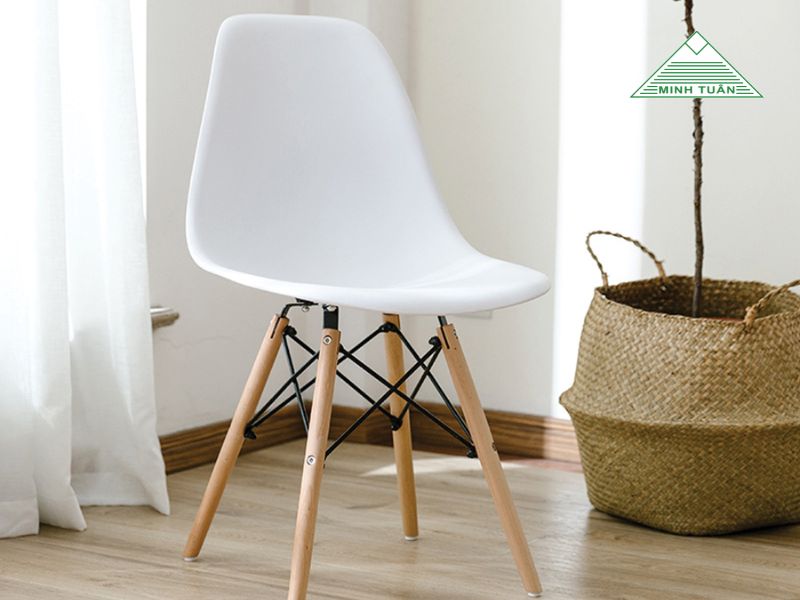 Vì Sao Ghế Nhựa Chân Gỗ Đang Dẫn Đầu Xu Hướng Nội Thất Hiện Nay?