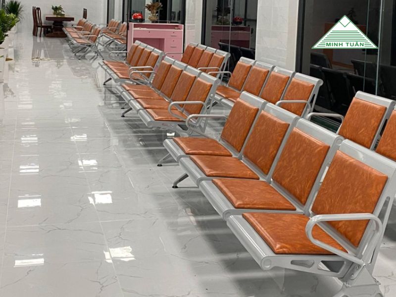Ghế Phòng Chờ Không Chỉ Để Ngồi: 5 Công Năng Bạn Chưa Từng Nghĩ Tới