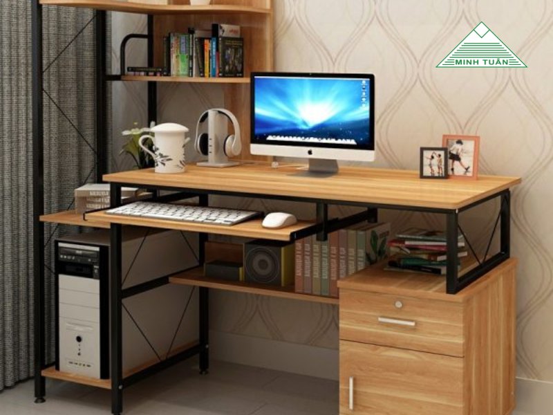 Bóc Giá Bàn Máy Tính Khung Thép: Đẹp – Chắc – Rẻ, Có Thật Không?