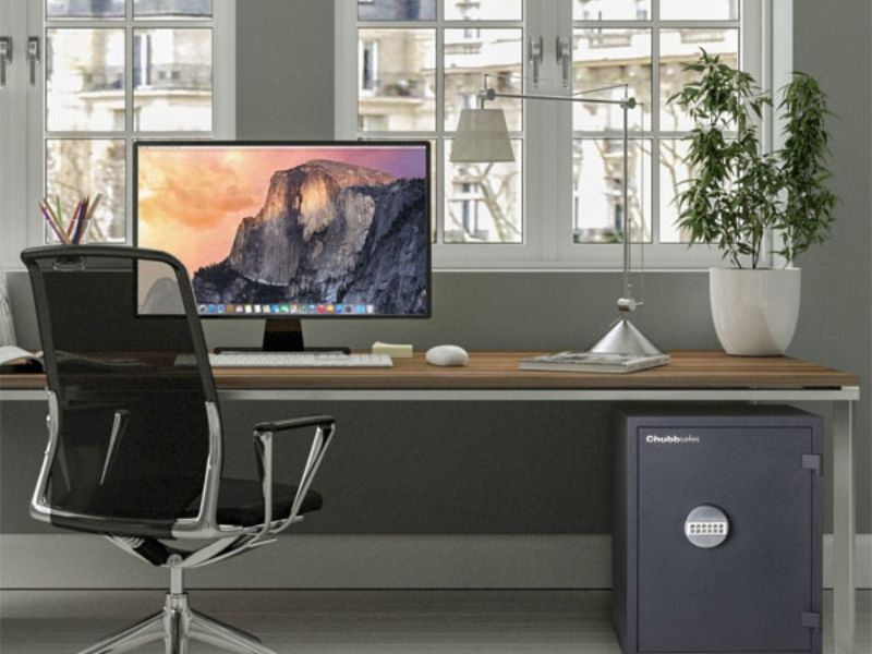 Két Sắt Nhỏ Gọn: Giải Pháp Hoàn Hảo Cho Không Gian Nhà Nhỏ & Văn Phòng Mini