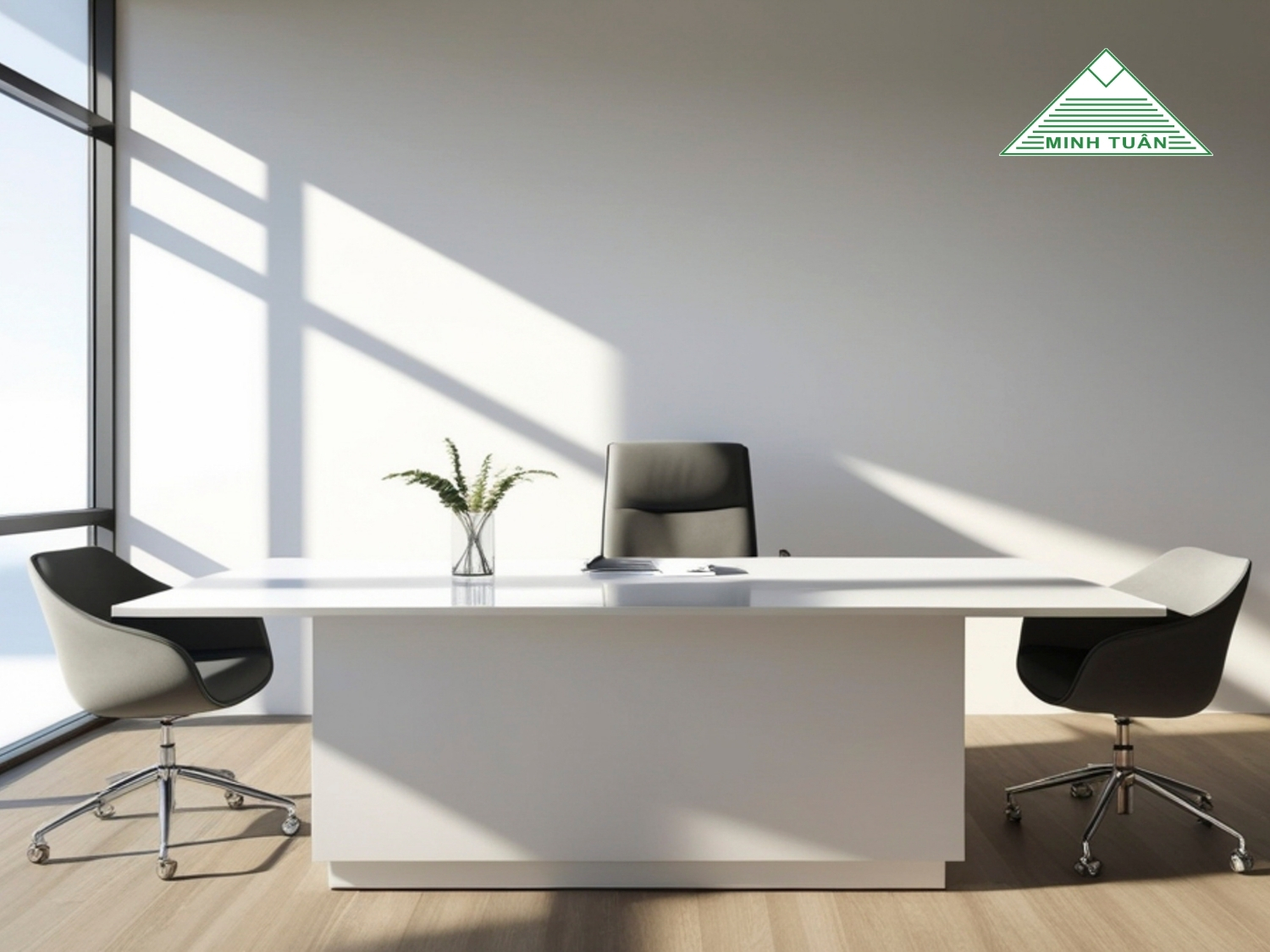 Bàn Trưởng Phòng Có Gì Mà Nhiều Doanh Nghiệp Ưu Tiên Đầu Tư?