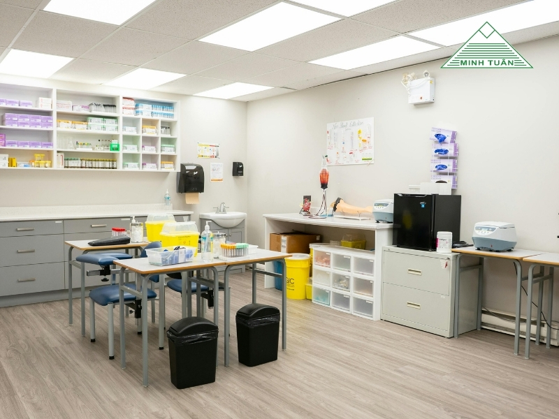 Chi Phí Thi Công Sàn Gỗ Công Nghiệp Cho Văn Phòng Bao Nhiêu?