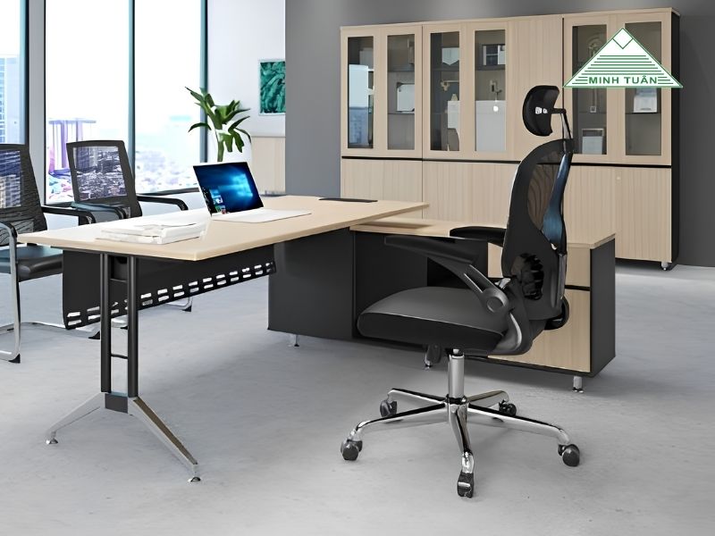 Bàn Trưởng Phòng Có Phải Chỉ Dành Cho Doanh Nghiệp Lớn?
